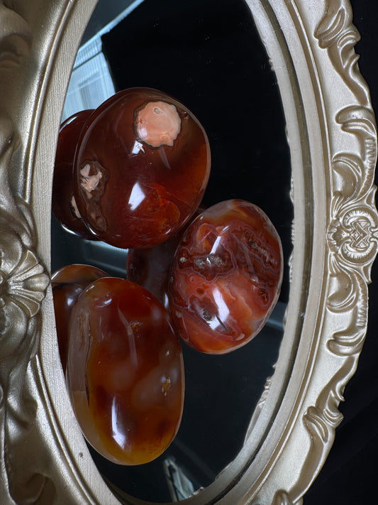 Carnelian Palm-stone