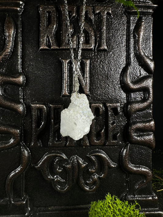 Quartz Wire necklace