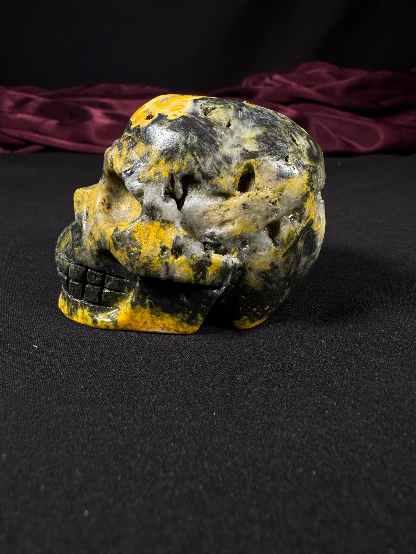 Bumble Bee Jasper skull