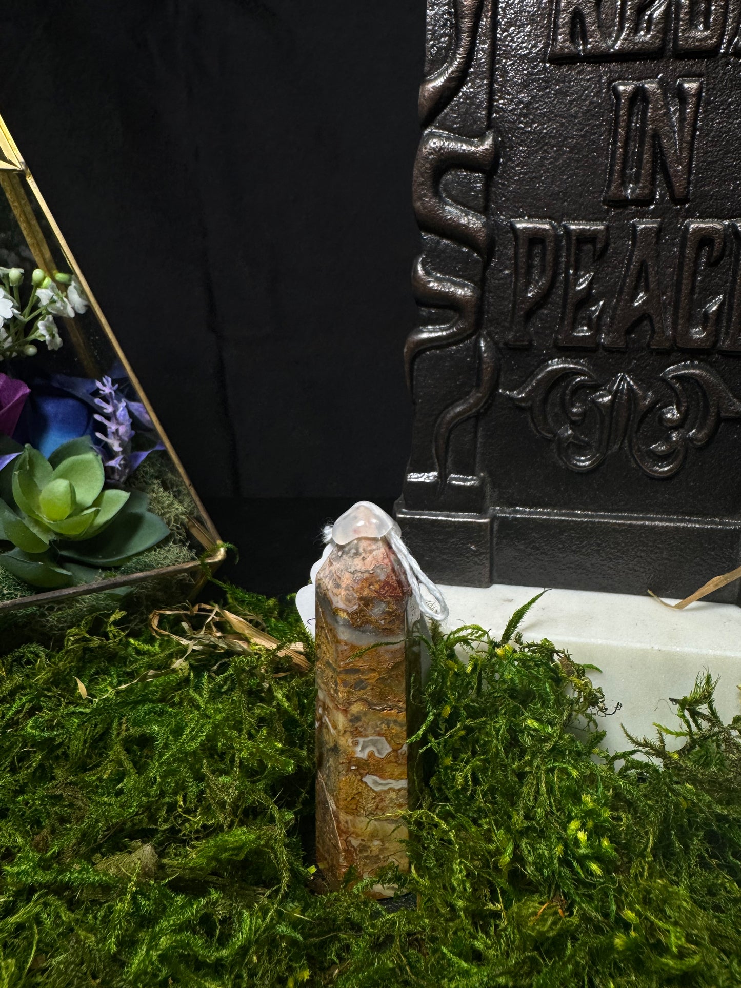 Crazy Lace Agate Tower