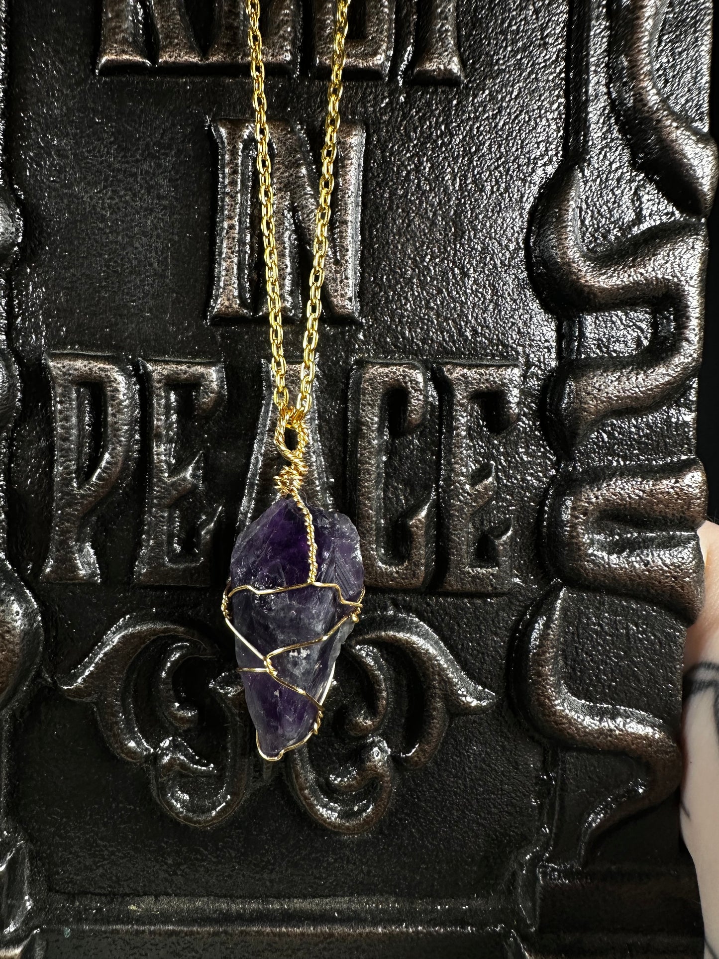 Amethyst Wire Necklace